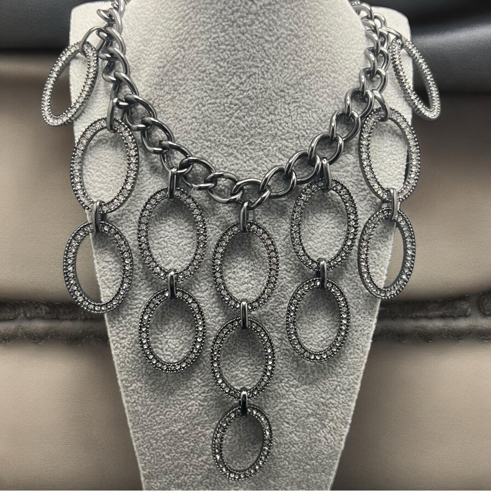 💖 Shimmering Crystal Cascade Necklace 💖